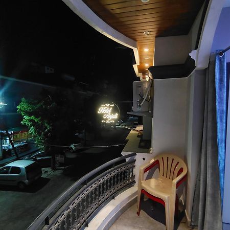 Hotel Anjali Ujjain Exteriör bild