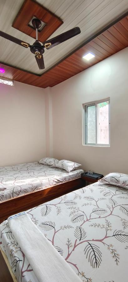 Hotel Anjali Ujjain Exteriör bild